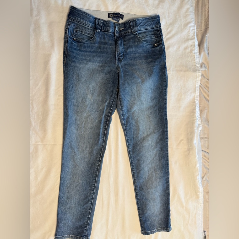 Democracy Women's Classic Blue Ankle Jeans